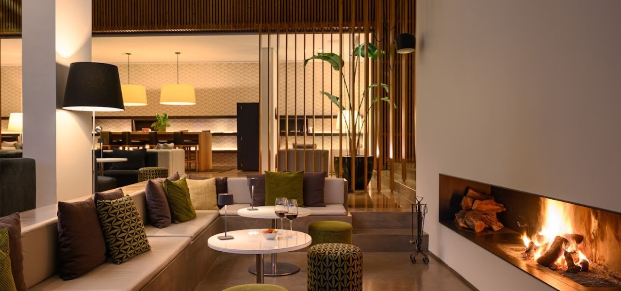 Signature Portugal | Among the Whitewashed Hills