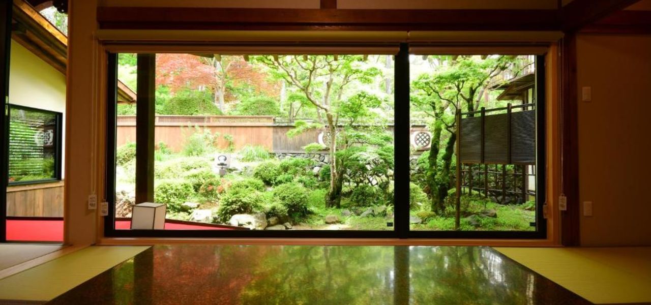 Signature Japan | Through Temples & Time