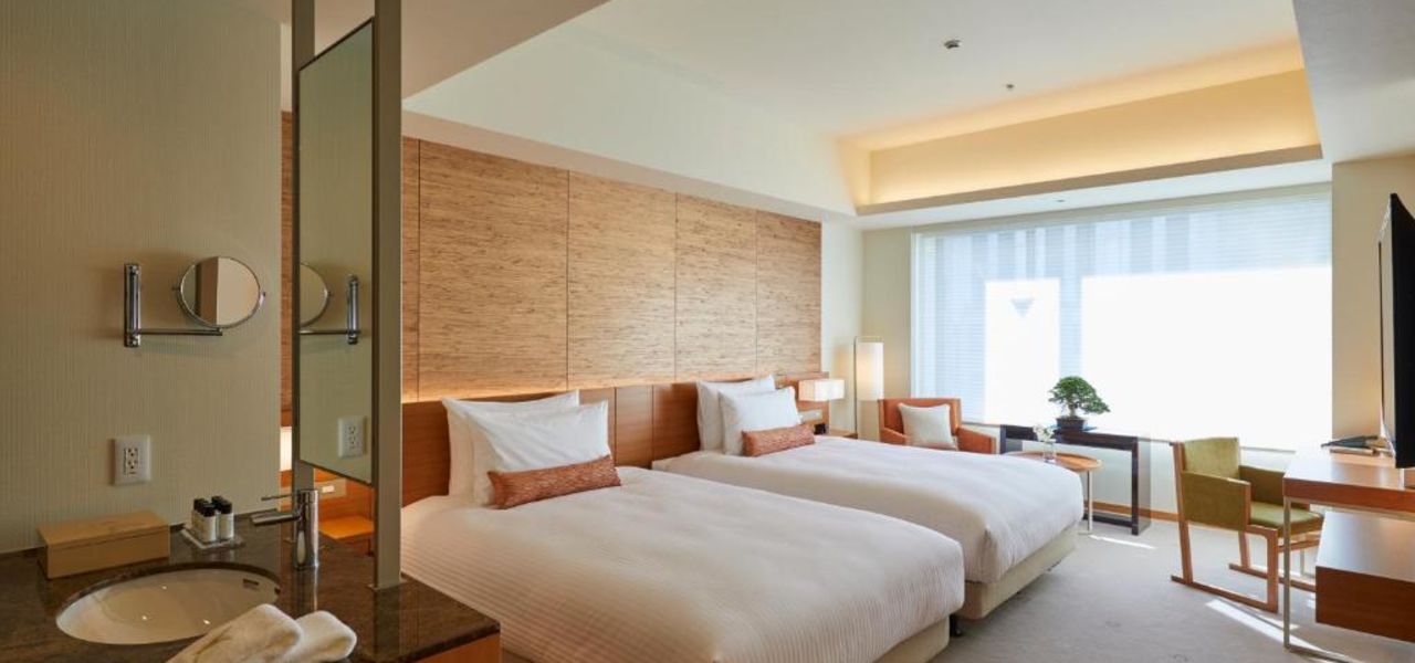 Signature Japan | Through Temples & Time