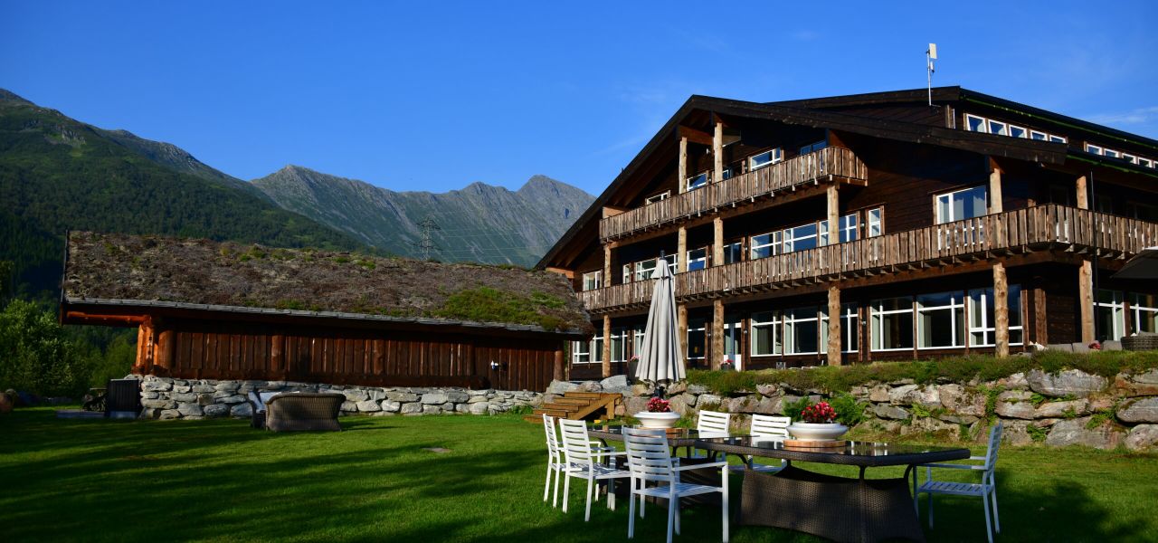 Signature Norway | Where Fjords Meet Sky