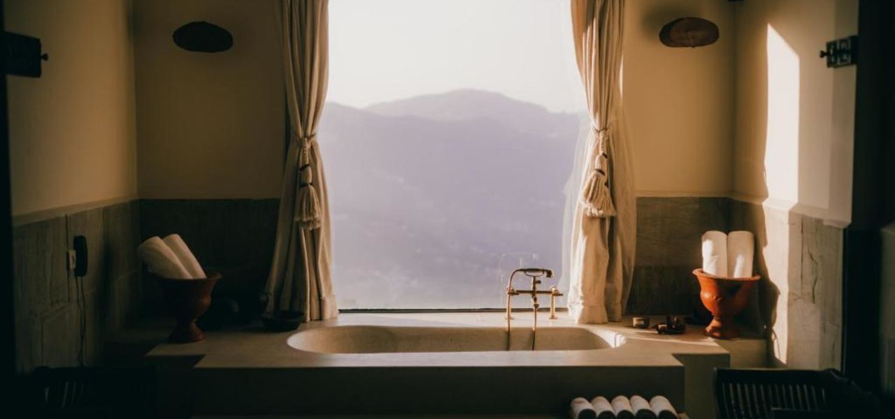 Signature Nepal & Bhutan | Peaks & Prayer Flags