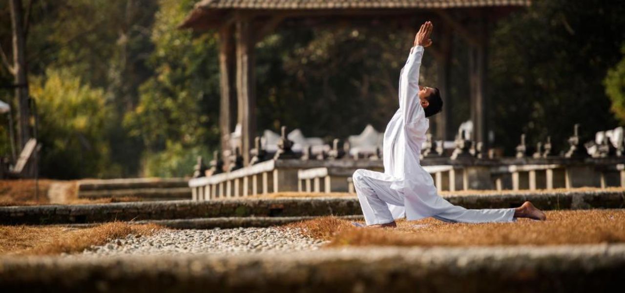 Signature Nepal & Bhutan | Peaks & Prayer Flags
