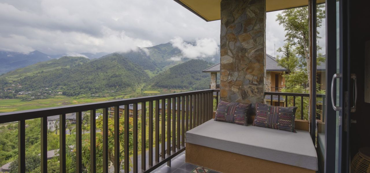 Signature Vietnam | In Fabric & Folklore