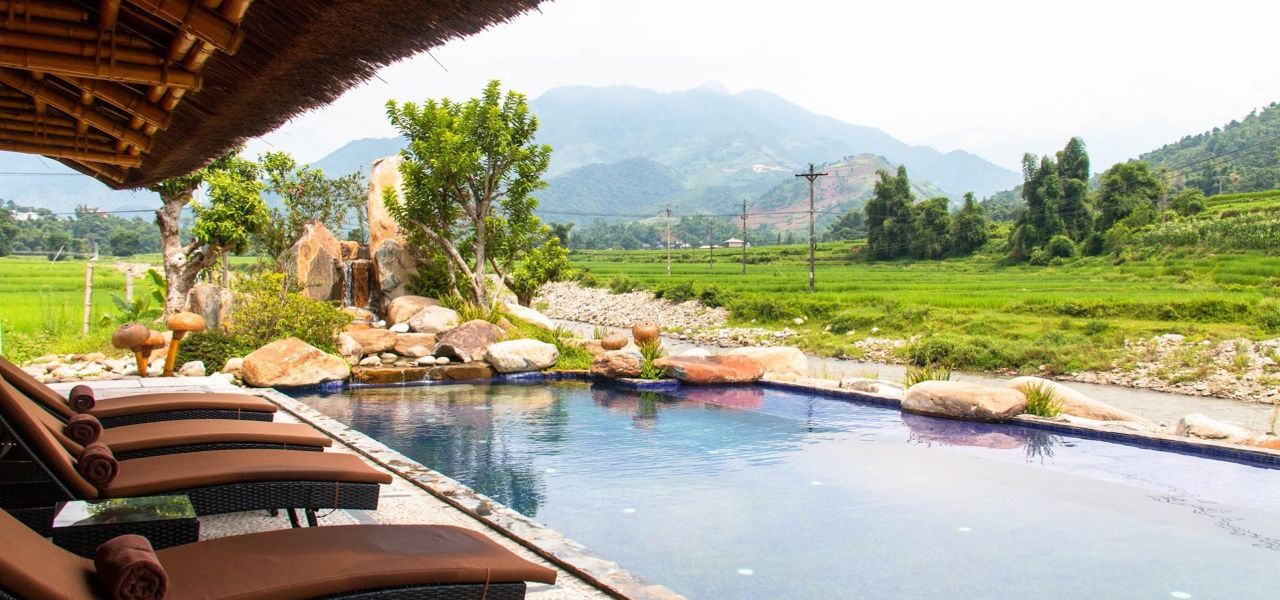 Signature Vietnam | In Fabric & Folklore