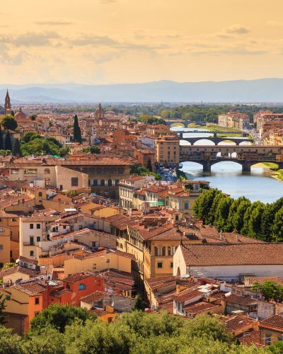 Beautiful cityscape skyline of Firenze (Florence), Italy, with the bridges over the river Arno