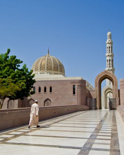 Oman Road Trip: Treasures of the Sultanate (with chauffeur)