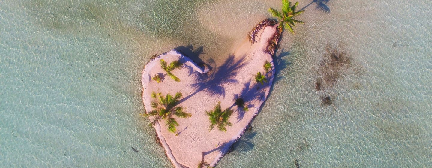 Tahit Heart Island