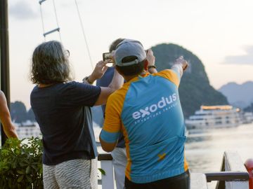 Incredible by day, Incredible by night – Premium Adventures