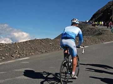 King of the Mountains: Top 5 Cycling Climbs