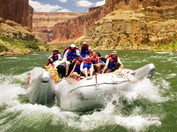 Rafting down the Colorado River, Grand Canyon, USA