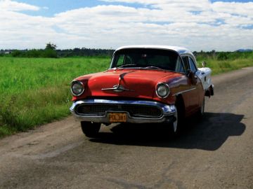 Cycling through iconic Cuba