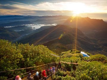 Climbing Adam’s Peak in Sri Lanka