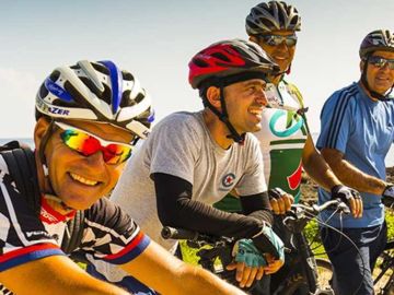 cyclists in cuba