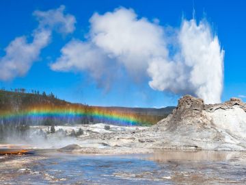 Yellowstone Geyser