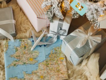 Christmas Gift Guide for Travellers