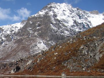 Samiti Lake and mountains, Sikkim Kanchenjunga trek, India