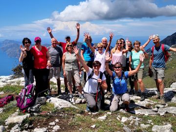 Vania De Paoli with her tour group in Italy