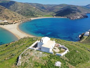 Walking on Kythnos Island