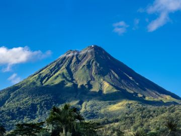 Discover the magic of Costa Rica with Glenda Araya