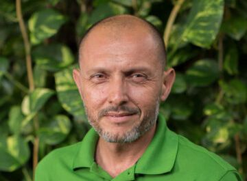 Expert Leader – Johnny Villalobos