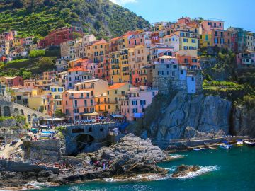 Clifftop Trails & Seaside Spins: 5 Scenic Coastal Trips in Europe 