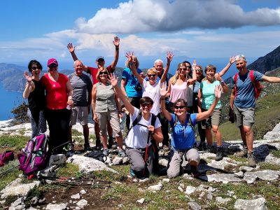 Vania De Paoli with her tour group in Italy