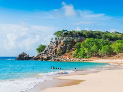 Tintamarre St Martin beach