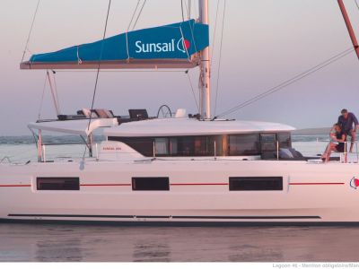 Sunsail Lagoon 464 exterior