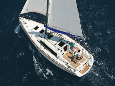 Oceanis 311 – 2 Kabinen Monohull