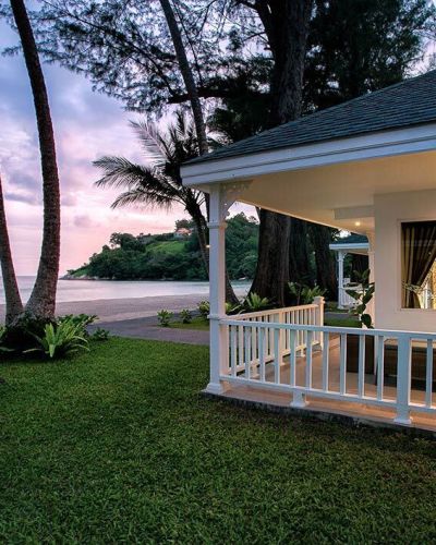 Bhutan und Thailand: Bergwelten und Strand