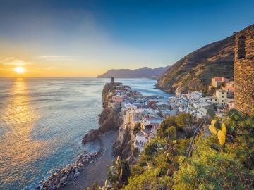 Walks of the Cinque Terre and Portofino