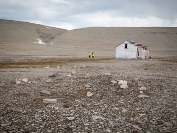 Arctic Express Canada: The Heart of the Northwest Passage