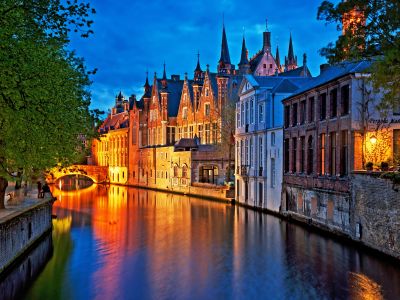 bruges_canal_by_night