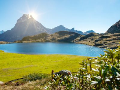 Walking the Best of the High Pyrenees