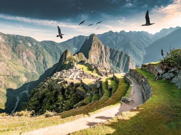 Moonstone Trail in Peru