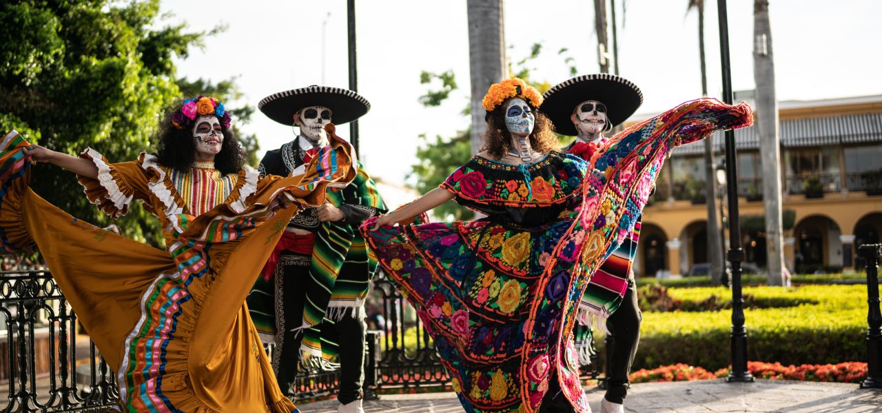 Mexico: Maya, Aztecs & Conquistadors Day of the Dead Festival (Romerillo)