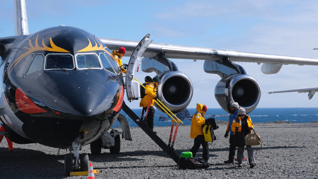 Antarktis-Express: Fliegen Sie nach Süden, segeln Sie nach Norden
