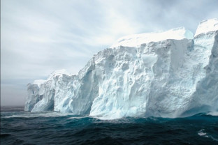 Antarctic Explorer: Discovering the 7th Continent