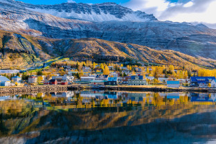 Iceland Circumnavigation: Helicopters, Glaciers and Volcanoes