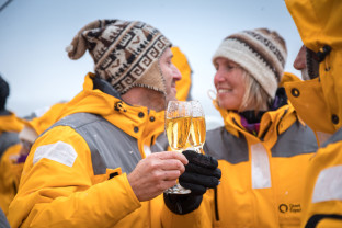 Antarctic Peninsula: Crossing the Circle