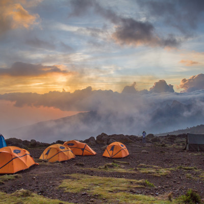 Tansania: Safaris, Kilimandscharo & Sansibar