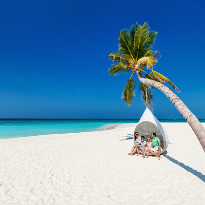 Maldives: Barefoot Luxury
