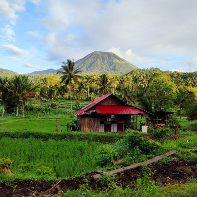 Indonesien: Höhepunkte von Sulawesi und Sumatra