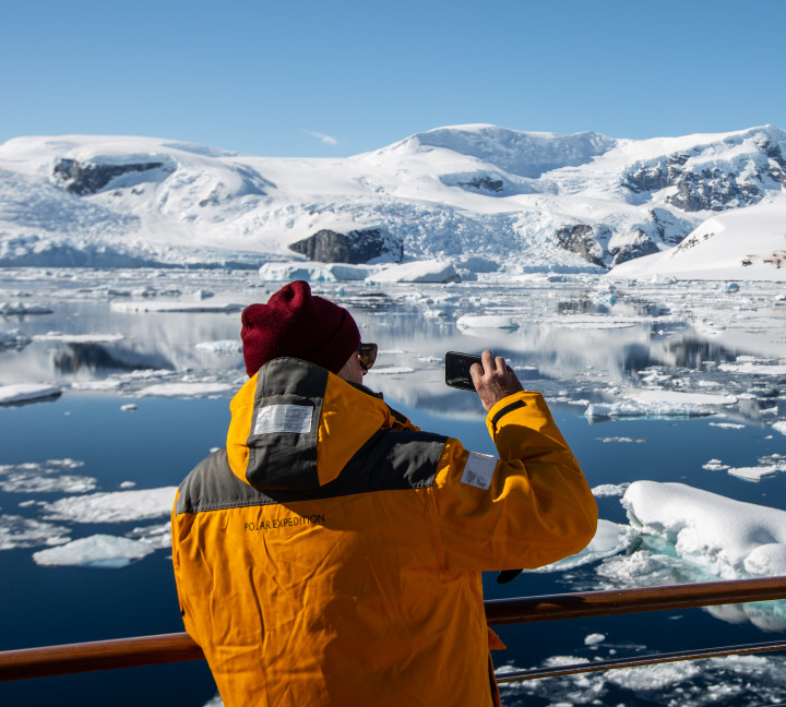 Antarctic Explorer: Discovering the 7th Continent