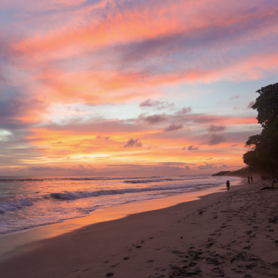 Costa Rica, Playa Santa Teresa at sunset, Mal Pais, beach with surfers and tourists