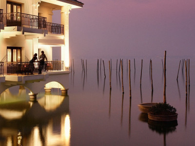 dining in Hanoi