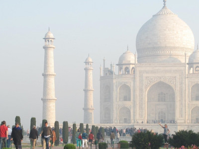 Beautiful Taj Mahal at dawn