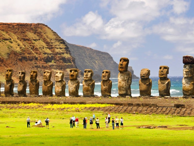 mythical worlds - Easter Island with Enchanting Travels