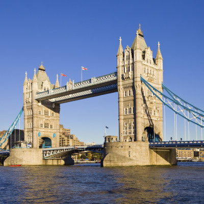 London and Reykjavík: From Royal Heritage to Geothermal Wonders