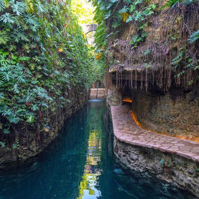 Yucatan: Mayan Ruins & Cenotes